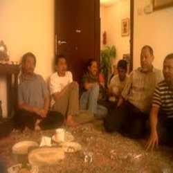 Kebersamaan dalam Soto Betawi di Gurun Ruwais