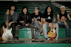 The Black and Dangerous: Lirik Angkuh Musik Tangguh