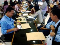 Warga Serbu Kantor Pajak