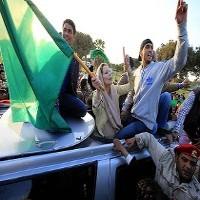 Aisha Si Rambut Pirang Muncul di Antara Pendukung Khadafi