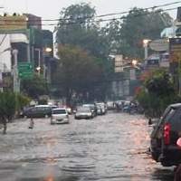 Diguyur Hujan, Sebagian Kota Medan Terendam Air Sepinggang