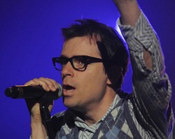 Frontman Weezer Menjadi Vokalis Tamu di Single Terbaru Simple Plan
