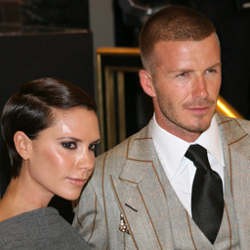 Victoria & Beckham Akan Namai Calon Bayinya Luna