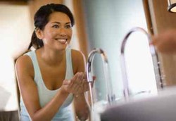 Mana Lebih Jorok, Keran Otomatis atau Keran Manual? 