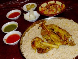 Makan Mandi Tapi Tidak Basah