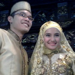 Marshanda Akan Belajar Masak Demi Sang Suami