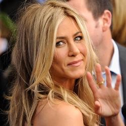 Jennifer Aniston Ingin Bisa Nyanyi Seperti Gwyneth Paltrow