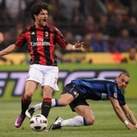 Diwarnai Dua Kartu Merah, Milan Bekuk Inter 3-0