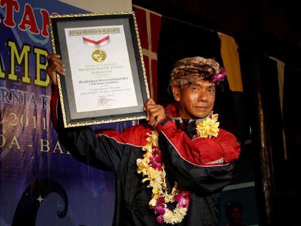 Berlayar dari Amerika ke Bali