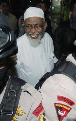 Perampok CIMB Niaga Medan Akui Dapat Pelatihan Militer di Aceh