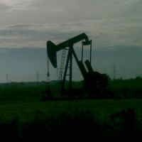 Harga Minyak Dekati US$ 120