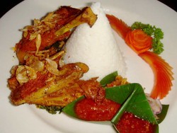 Ayam Goreng/Bakar