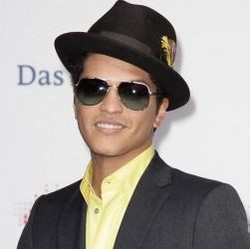 Bruno Mars Bawa Band Lengkap ke Jakarta