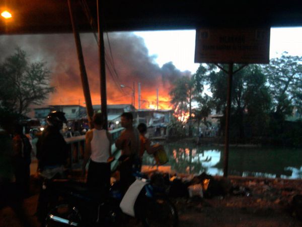 Kebakaran di Kampung Bandan