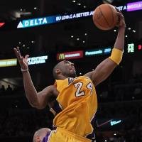 Kobe Bryant Tangkap Pencuri dengan Bola Basket dan Mobil Smart