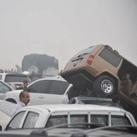127 Mobil Tabrakan Beruntun di Abu Dhabi