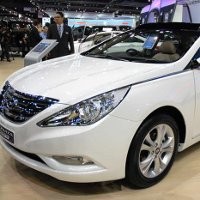 Hyundai Produksi Massal Mobil Plug-in Hybrid di 2013