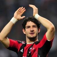 Pato Bantah Ketidakcocokan dengan Ibra