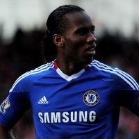 Drogba Terlibat Keributan dengan Penonton