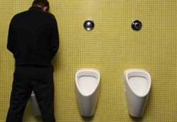 23 Persen Pria Tidak Cuci Tangan Setelah Buang Air Kecil