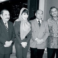  Haryono Suyono Tidak Kenal Malinda Dee