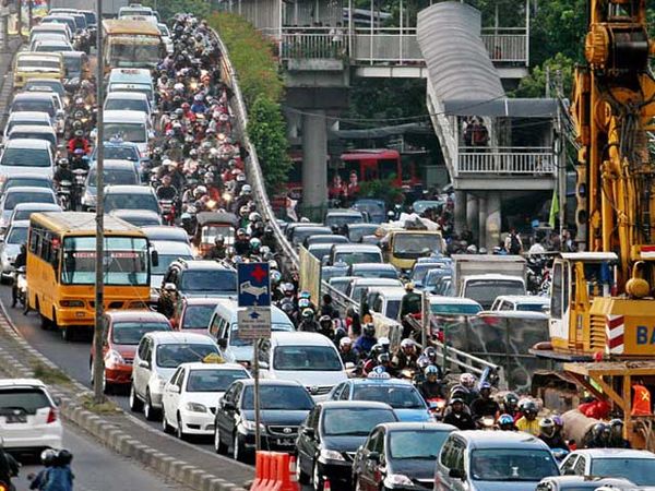 Jl Dr Satrio Jelang Ditutup