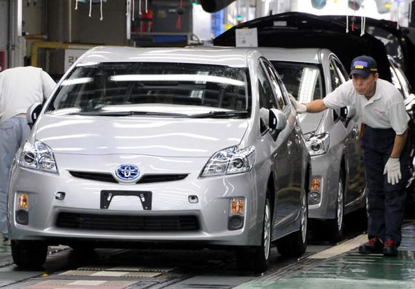 Mobil-mobil Irit BBM