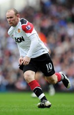 Rooney Cedera Kecil, Lini Belakang MU Membaik