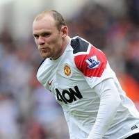 Rooney Cedera Kecil, Lini Belakang MU Membaik