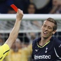 Kartu Merah Menyulitkan Spurs