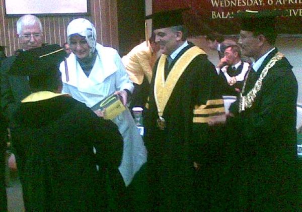 Presiden Turki Terima Gelar Doktor HC dari UI