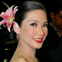 Dikabarkan Nikah Saat Umroh, Kekasih Rachel Maryam Minta Doa