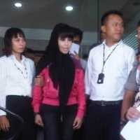 Malinda Dee Stres Pikirkan Nasibnya