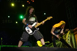 Pemain Bas Iron Maiden Bocorkan Rincian DVD Iron Maiden yang Akan Datang
