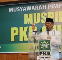 Hadiri Muspimnas PKB, Hasyim Muzadi Ingatkan 3 Pemikiran Gus Dur