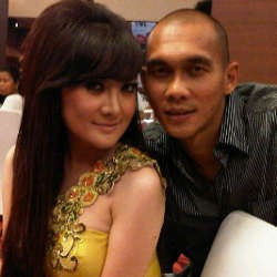 Hamil, Kiki Amalia Ngidam Semur Jengkol