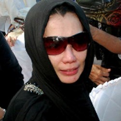 Angie & Reza Artamevia Saling Bantu Jaga Anak Adjie Massaid