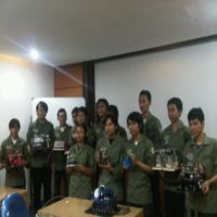 Robot Unikom Juara RoboWaiter di AS 