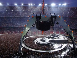U2 Akan Memecahkan Rekor Pendapatan Tur Konser Terbesar Sepanjang Masa