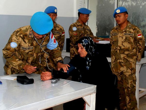 Indobatt Gelar Pengobatan Gratis Indobatt Gelar Pengobatan Gratis