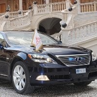 Mobil Pengantin Pasangan Kerajaan Monako