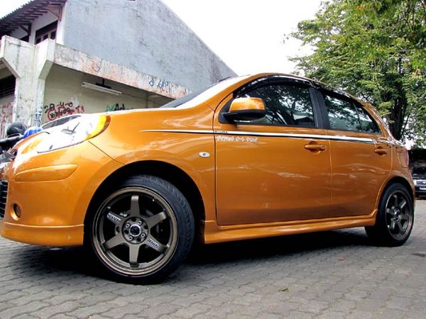 Mobil untuk Kado Pernikahan