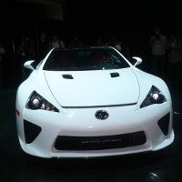 Merek Ditiru, Mobil Mewah Lexus Gugat Pengusaha Helm