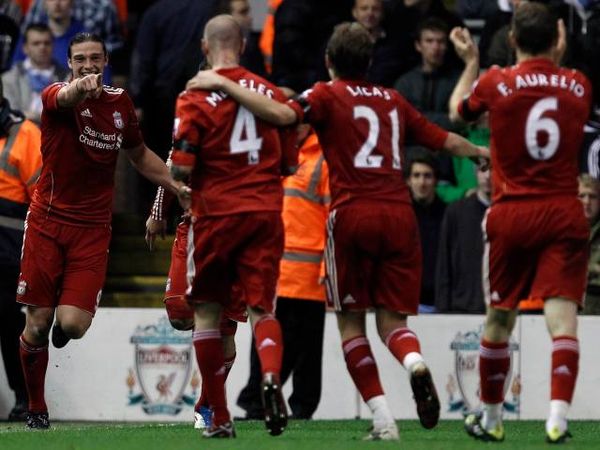 Carroll Bintang, The Reds Menang  