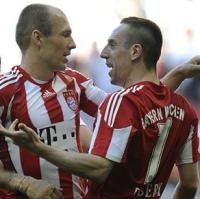 Robben-Ribery Bertahan Walaupun Tanpa Liga Champions