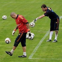 Pujian Valdes buat Casillas