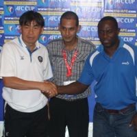 Persipura Tunggu Hamka dan Manu