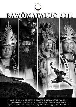 Pagelaran Atraksi Budaya & Pameran Promosi Hasil Kerajinan Bawomataluo 2011