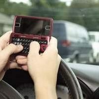 SMS-an Sambil Nyetir, Remaja Tewaskan Nenek