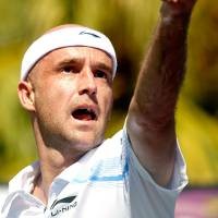 Ljubicic Hentikan Tsonga